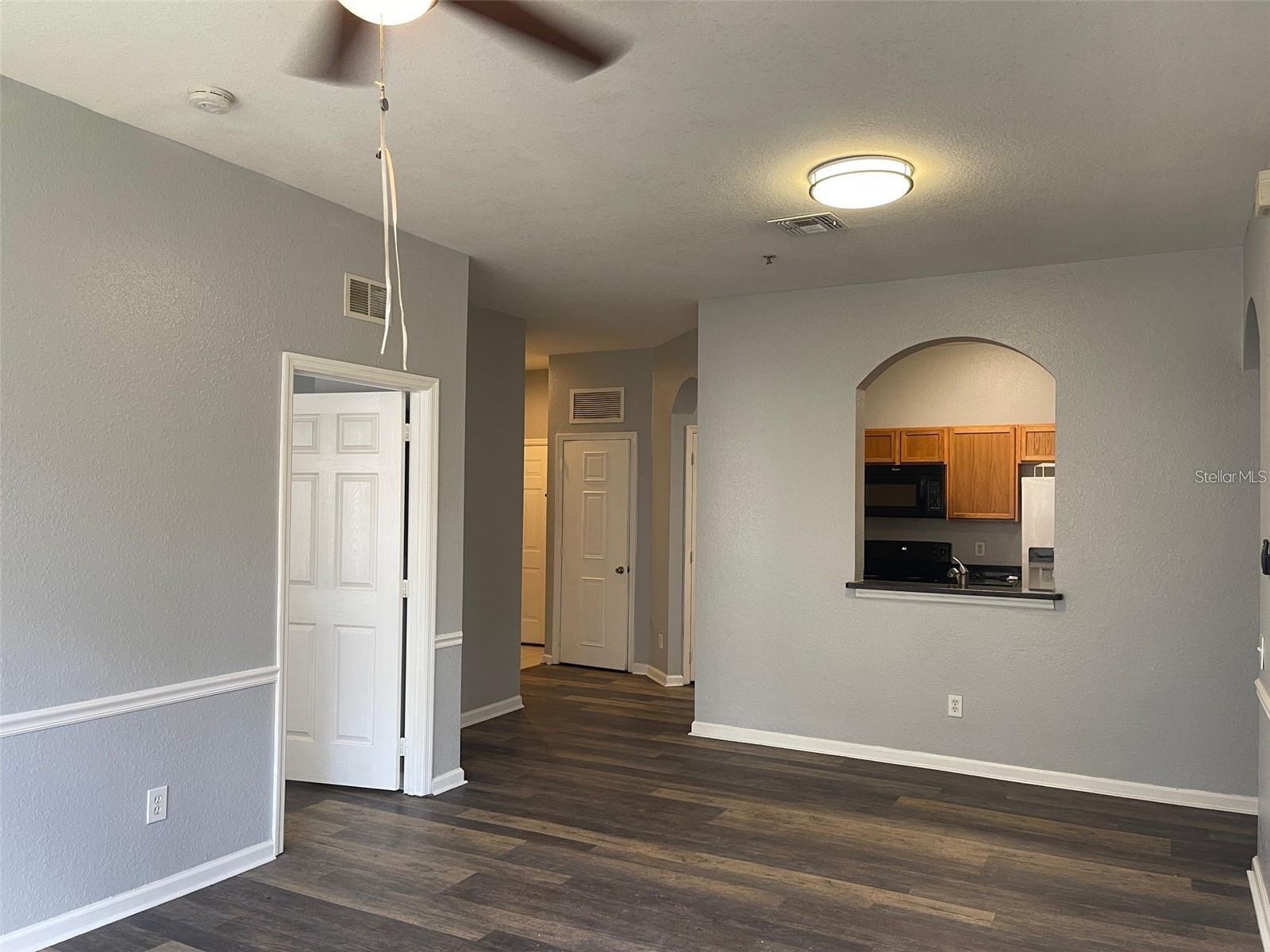 Image 6 of 13 For 6100 Stevenson Drive 207