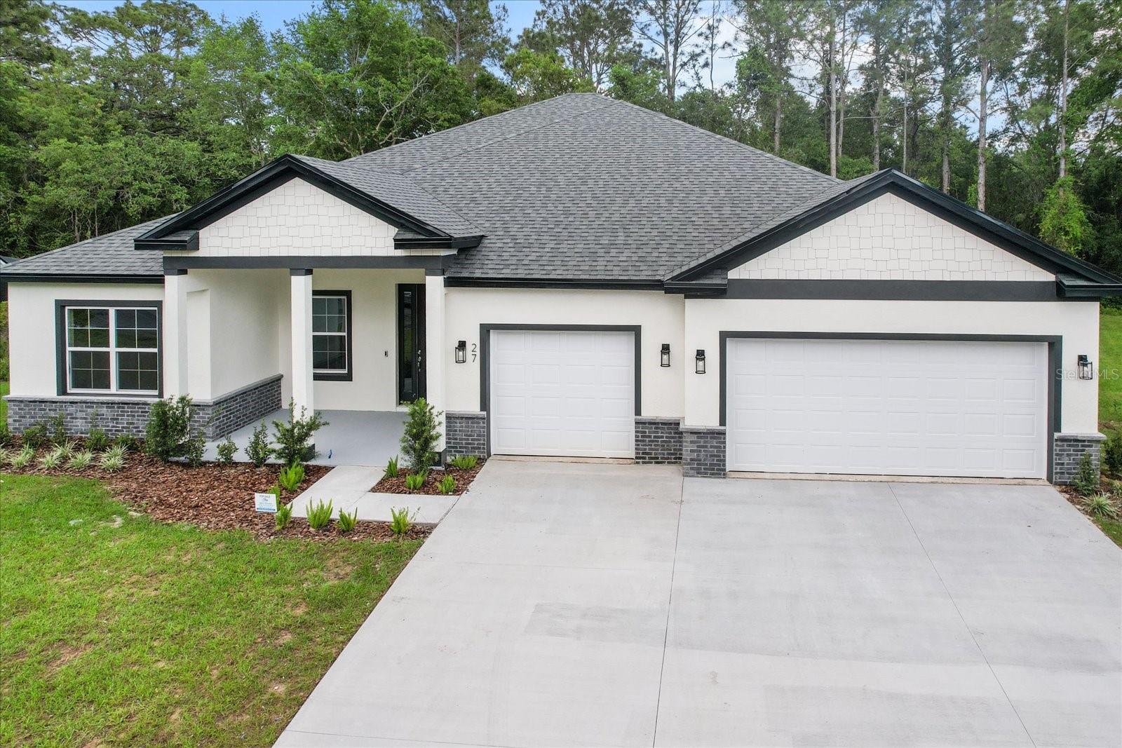 Image 45 of 53 For 27 Sycamore Court W