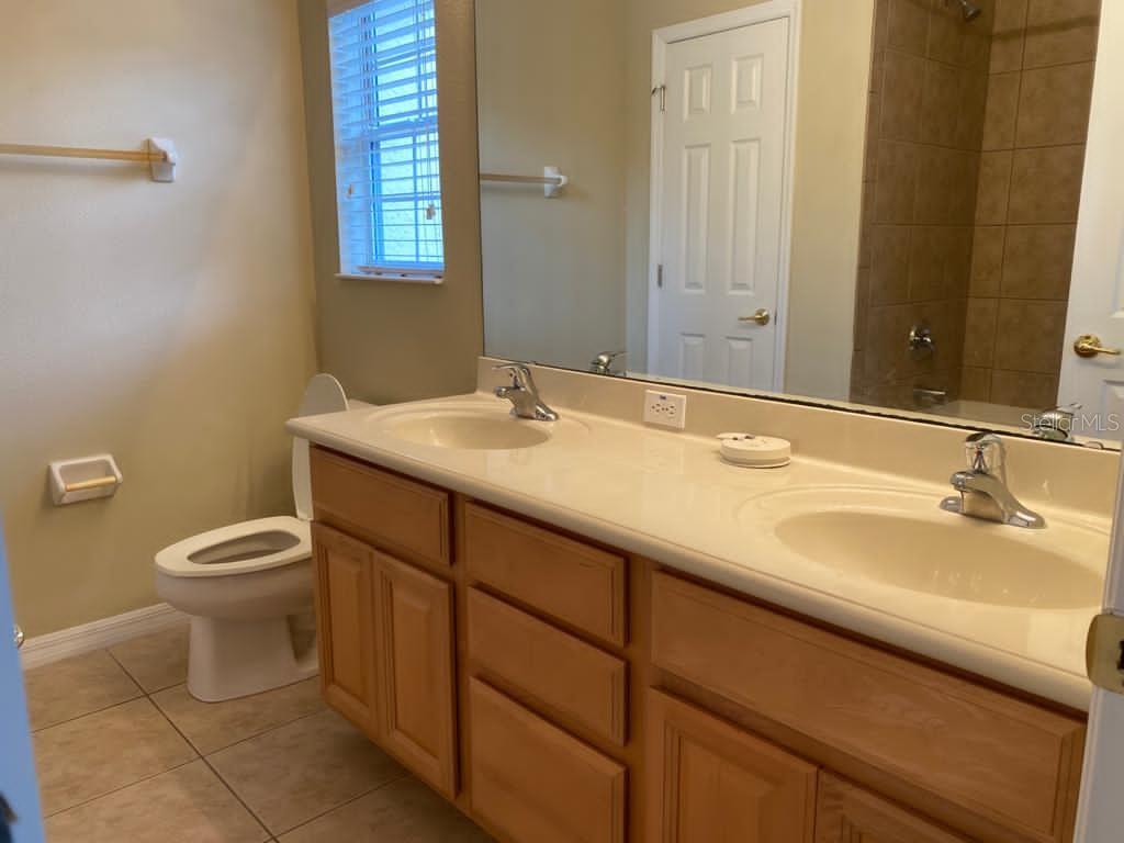 Image 11 of 15 For 8461 Leeland Archer Boulevard