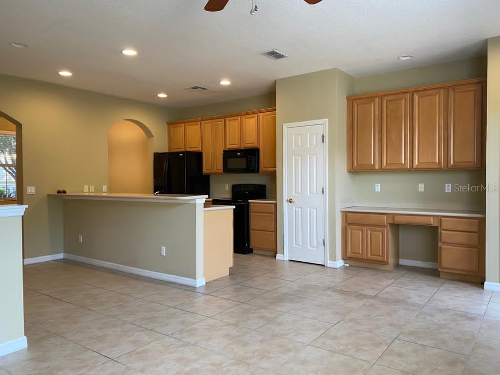 Image 3 of 15 For 8461 Leeland Archer Boulevard