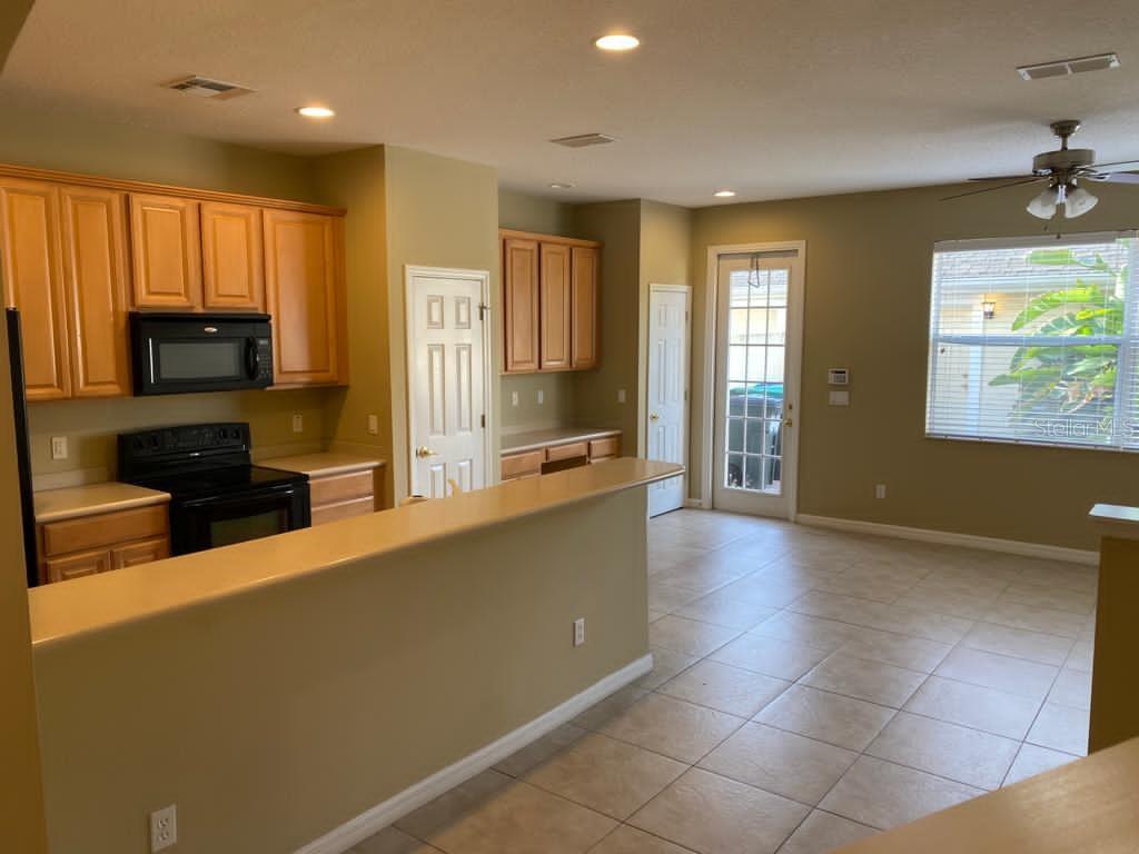 Image 5 of 15 For 8461 Leeland Archer Boulevard