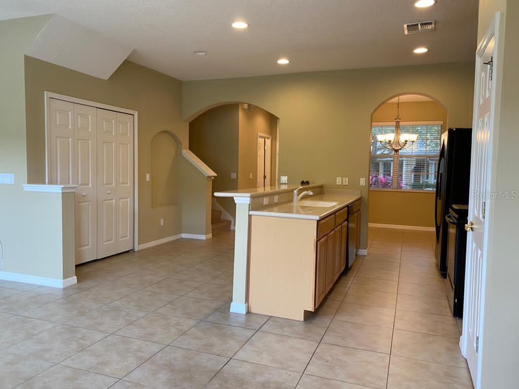 Image 6 of 15 For 8461 Leeland Archer Boulevard