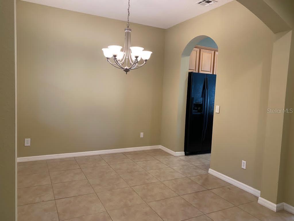 Image 9 of 15 For 8461 Leeland Archer Boulevard
