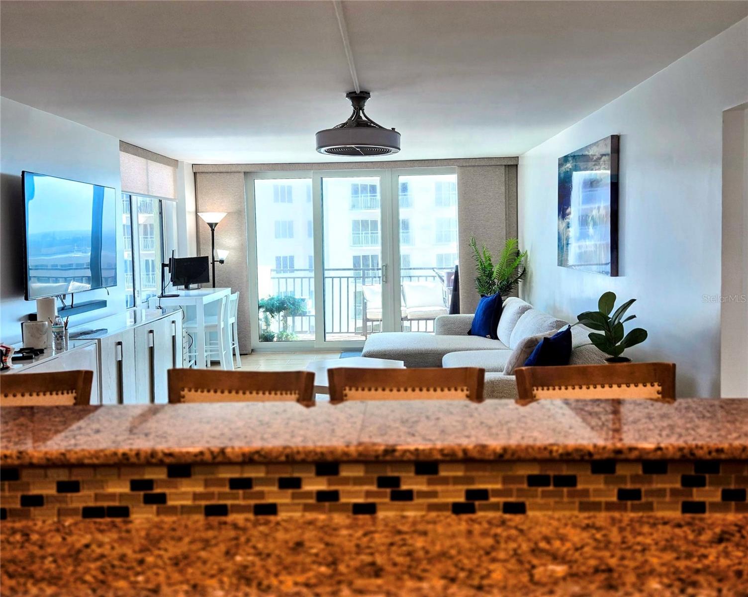 Image 9 of 38 For 2947 Atlantic Avenue 601