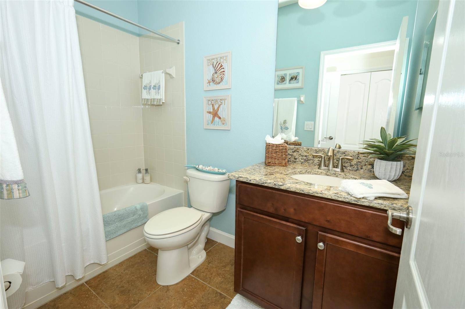 Image 10 of 55 For 3574 La Jolla Drive