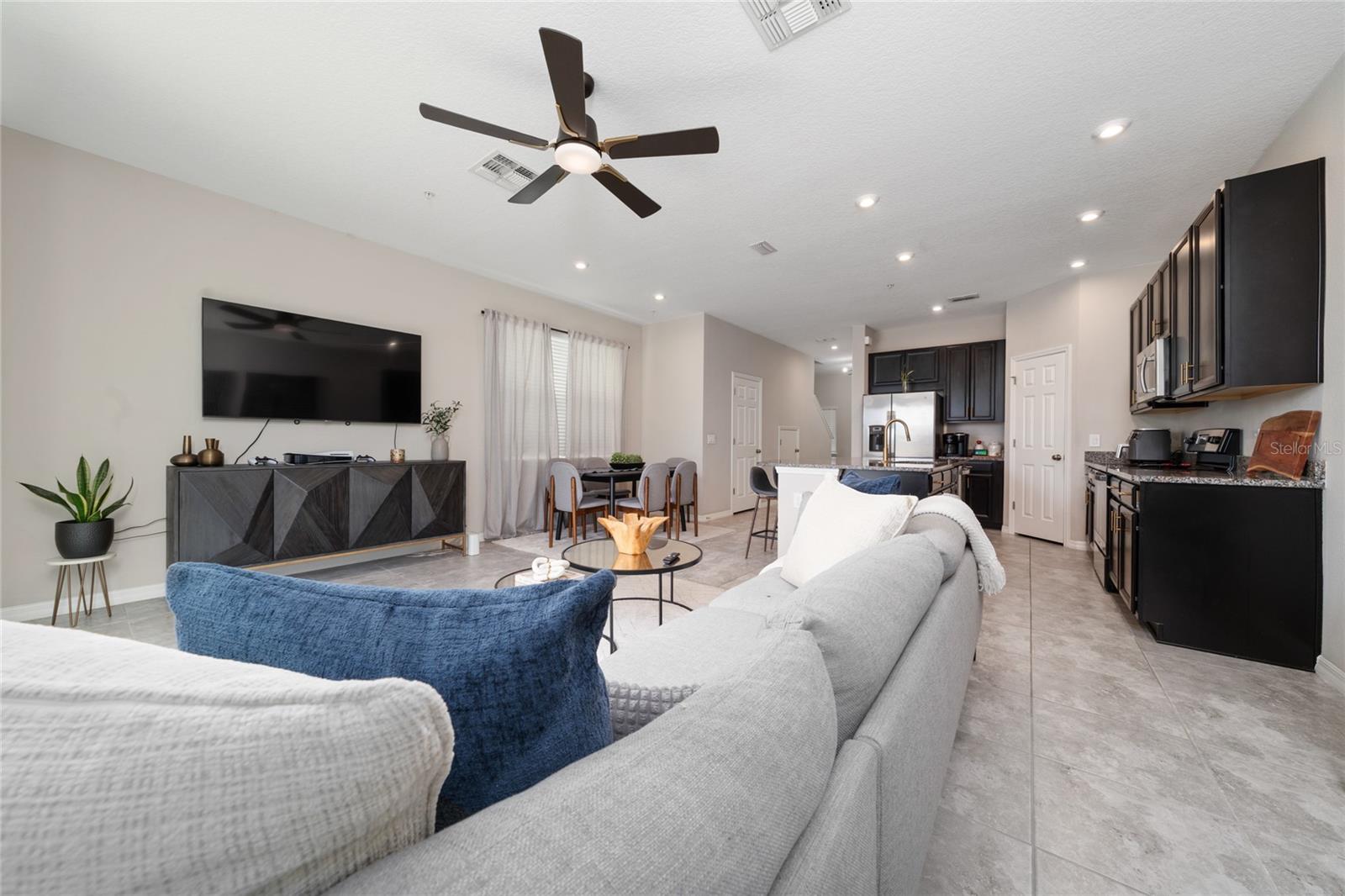 Image 10 of 31 For 10849 Wyne Tree Court