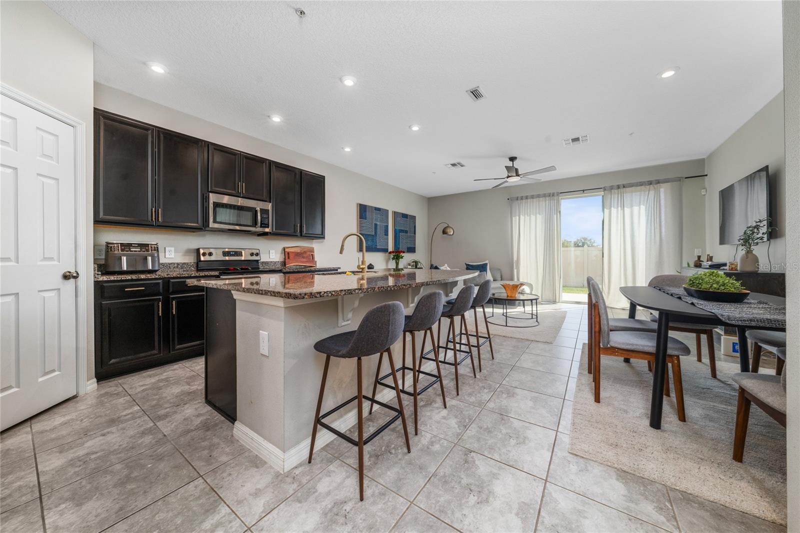 Image 4 of 31 For 10849 Wyne Tree Court