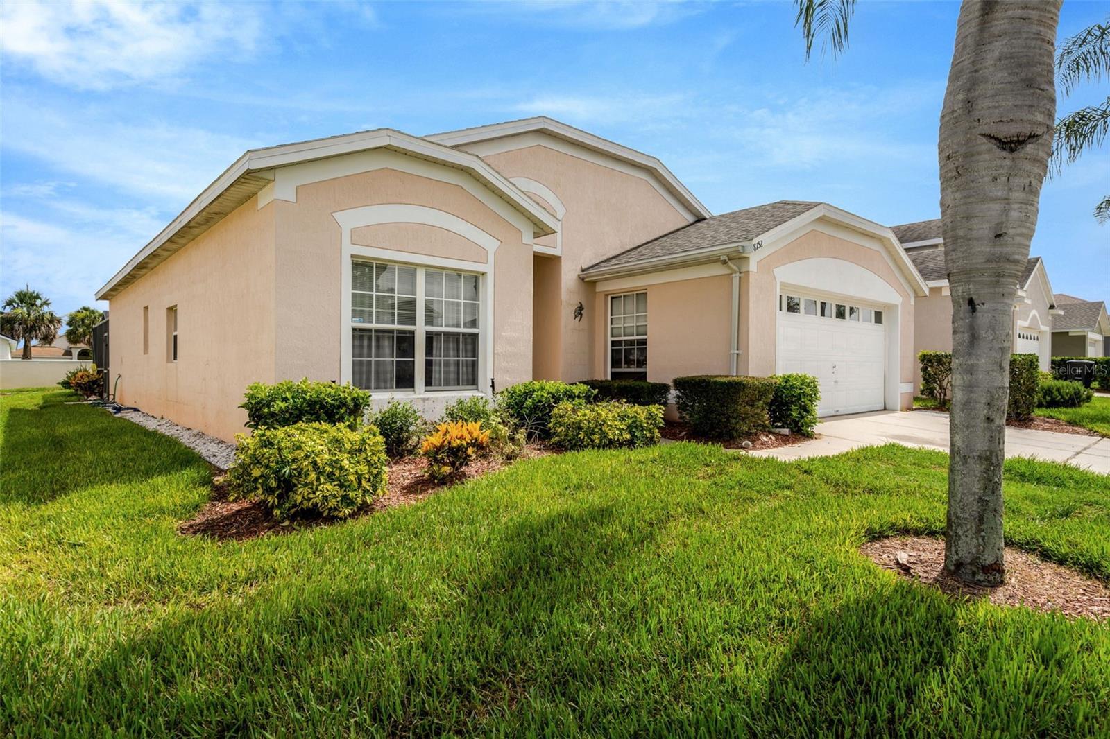 Image 2 of 34 For 8152 Fan Palm Way