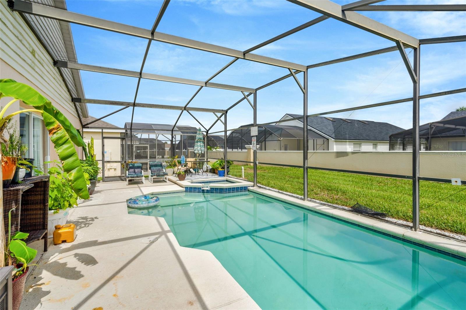 Image 25 of 34 For 8152 Fan Palm Way