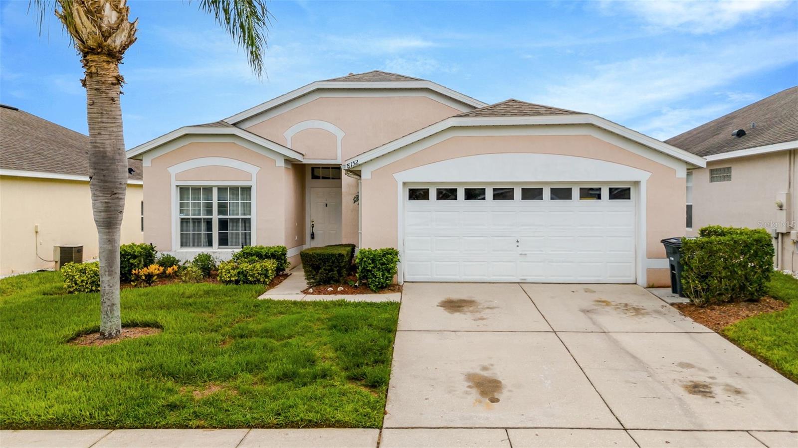 Image 28 of 34 For 8152 Fan Palm Way
