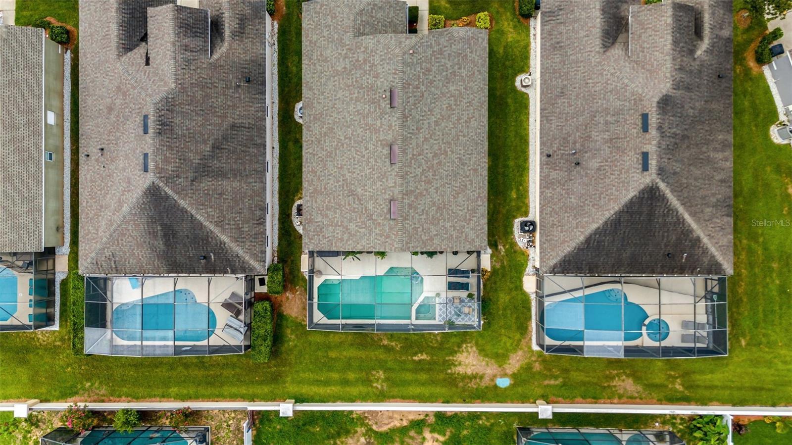 Image 33 of 34 For 8152 Fan Palm Way