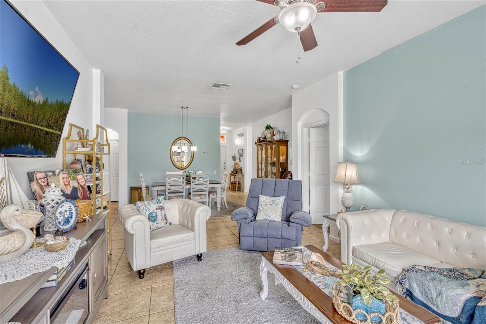 Image 6 of 34 For 8152 Fan Palm Way