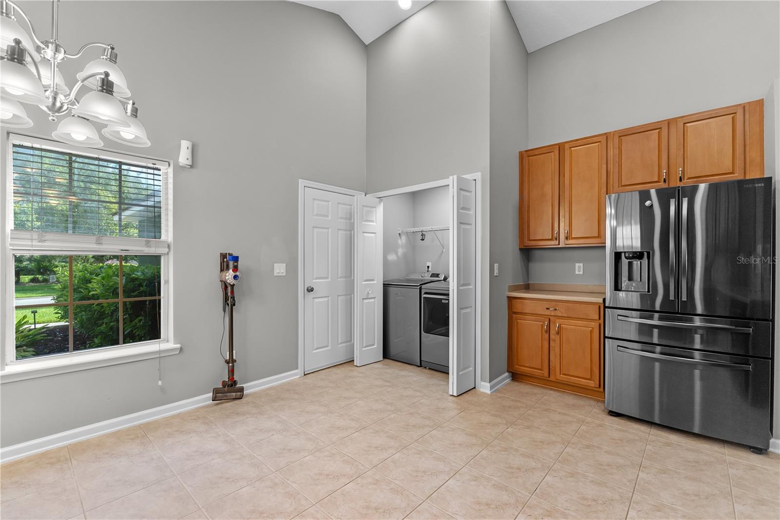 Image 14 of 37 For 1165 Carmona Place