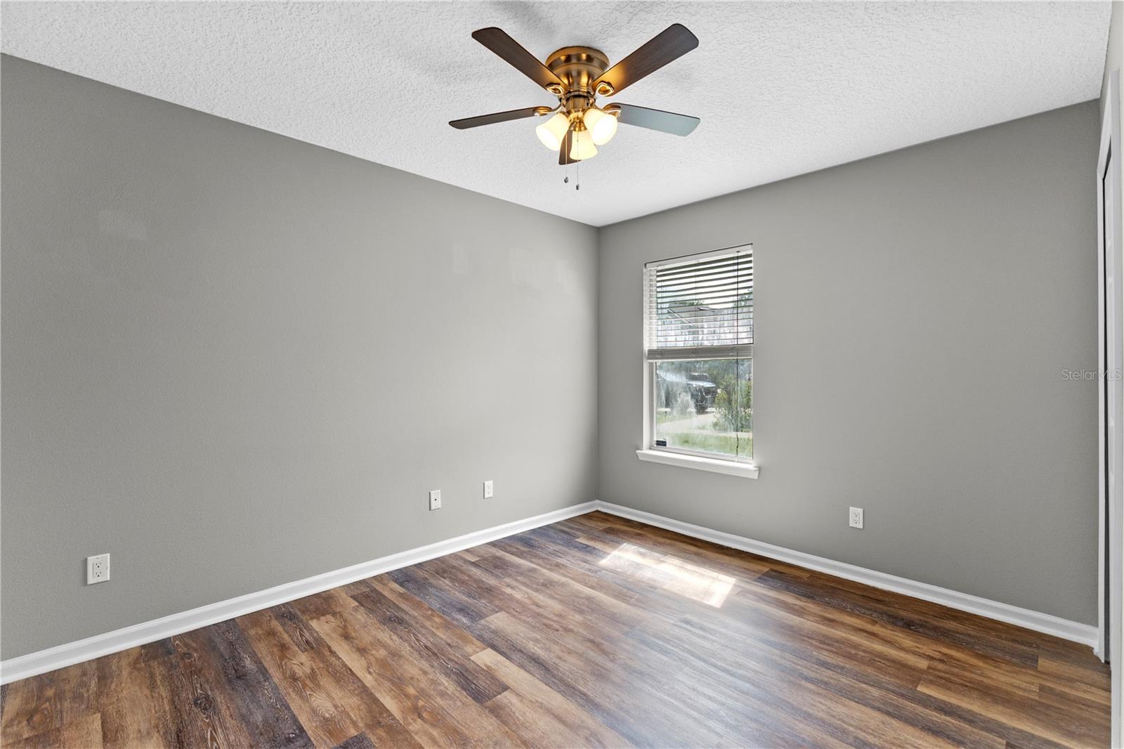 Image 15 of 37 For 1165 Carmona Place