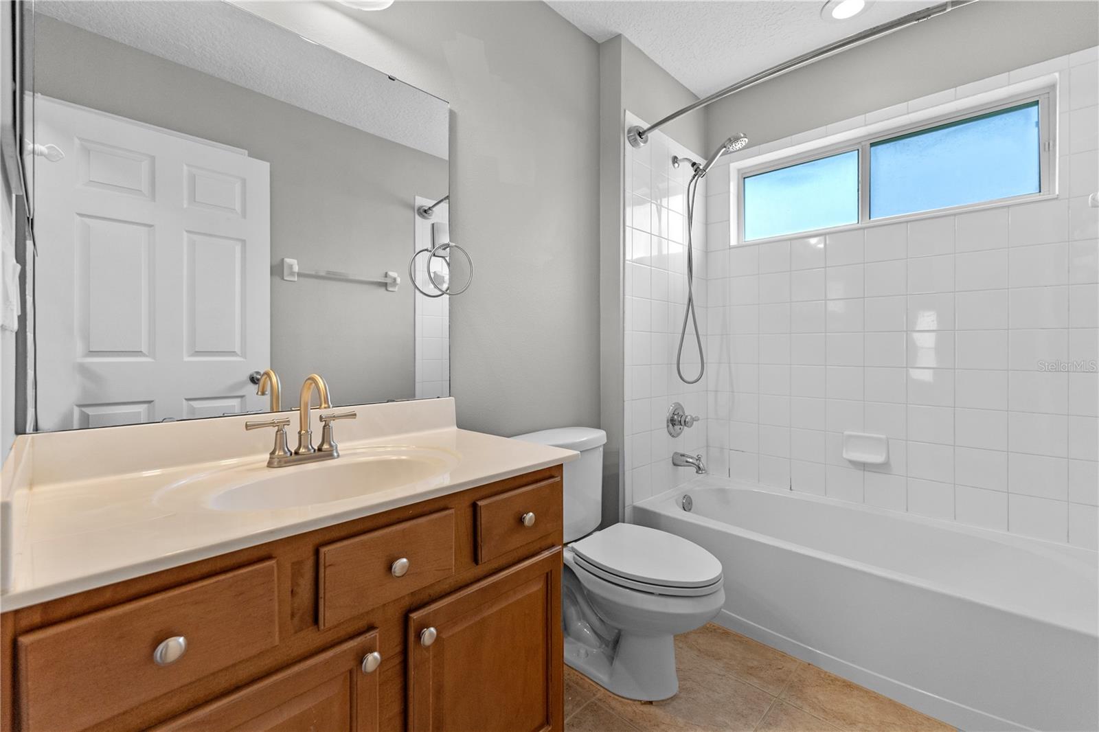 Image 19 of 37 For 1165 Carmona Place
