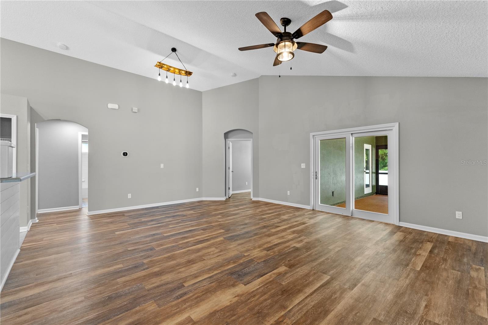Image 8 of 37 For 1165 Carmona Place