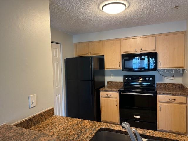 Image 4 of 15 For 10831 Windsor Walk Drive 110