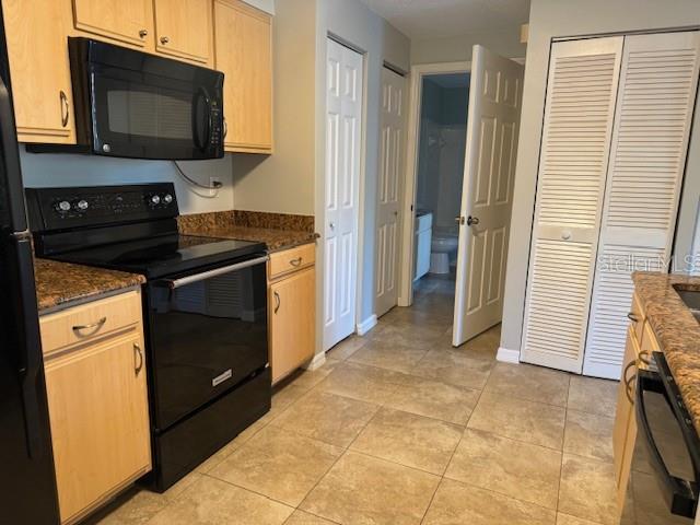 Image 8 of 15 For 10831 Windsor Walk Drive 110