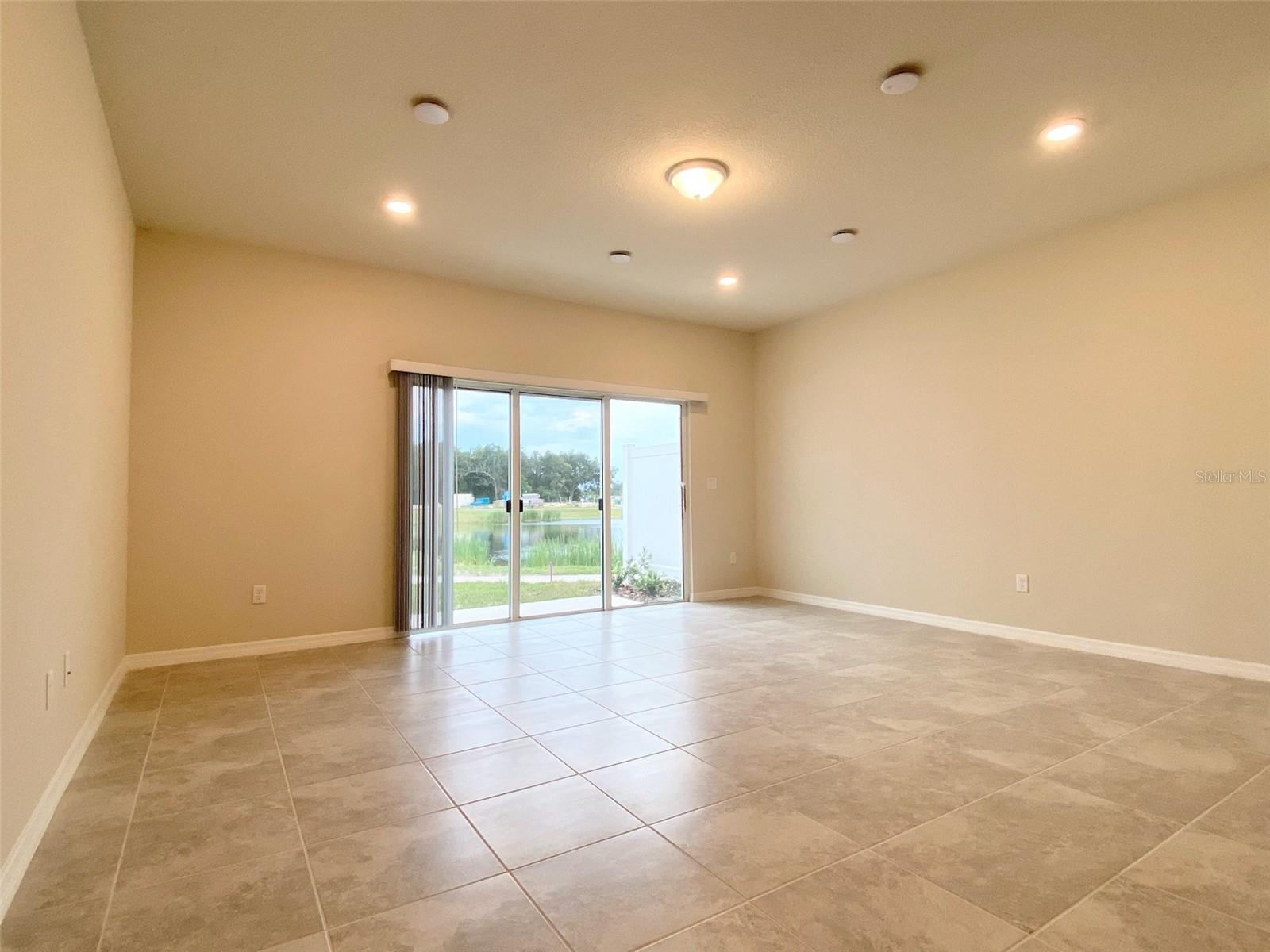 Image 4 of 16 For 4516 Sparkling Shell Avenue