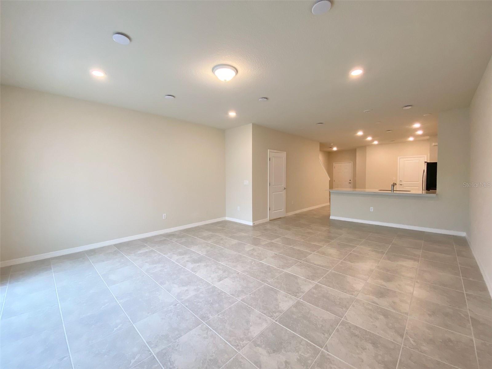 Image 6 of 16 For 4516 Sparkling Shell Avenue