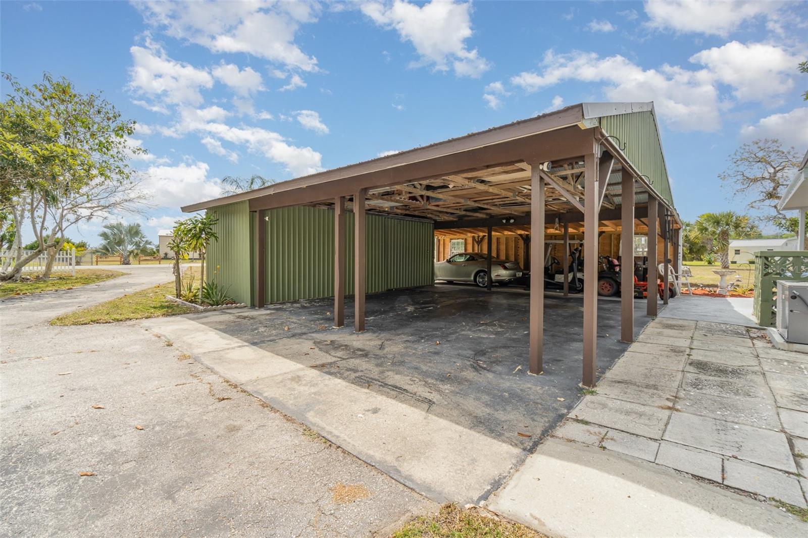 Image 24 of 27 For 1300 Riverview Drive