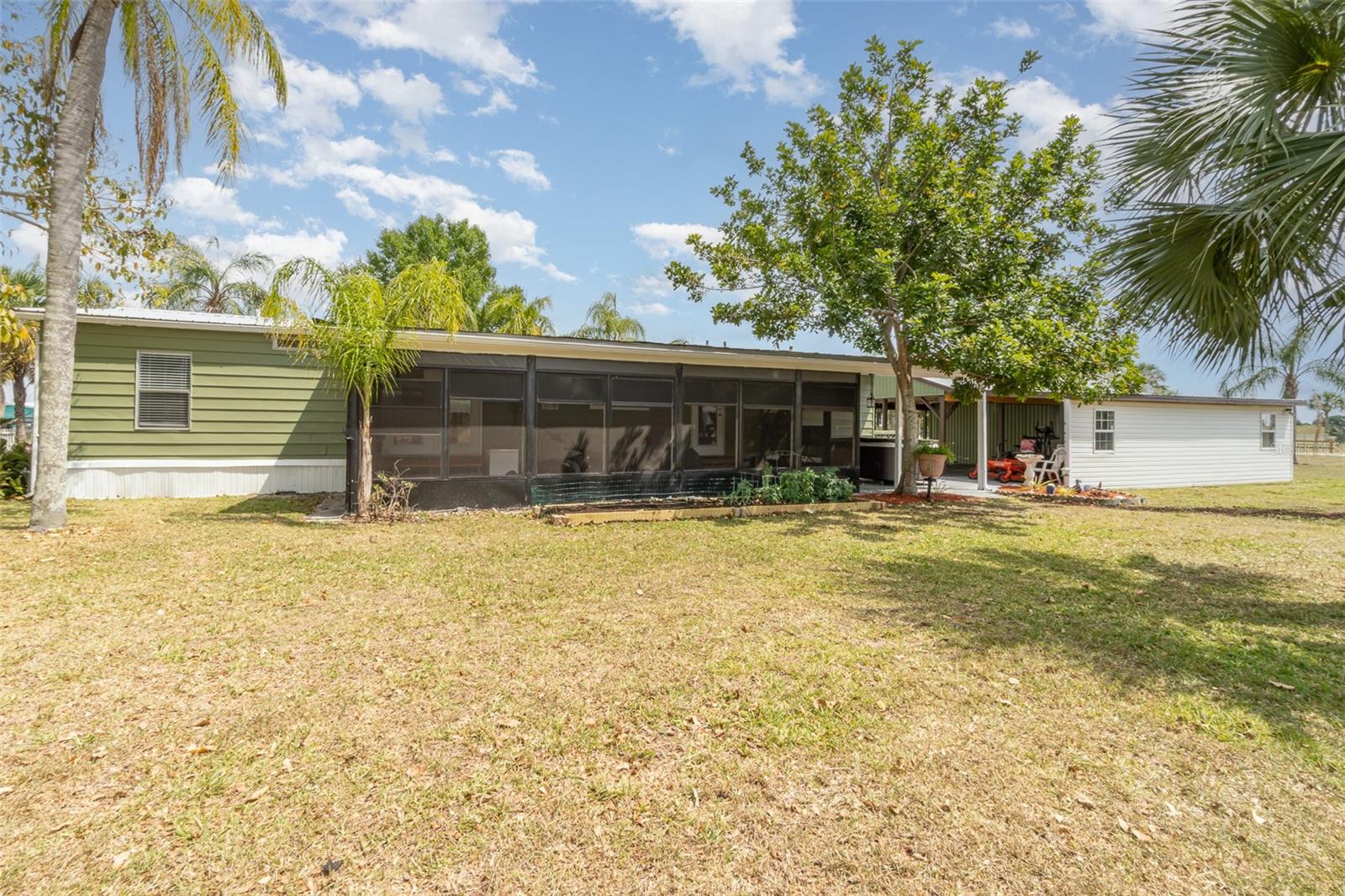 Image 26 of 27 For 1300 Riverview Drive