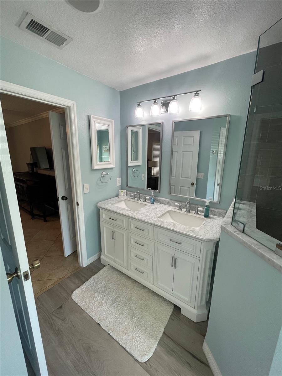 Image 10 of 50 For 12860 Lake Sawyer Lane