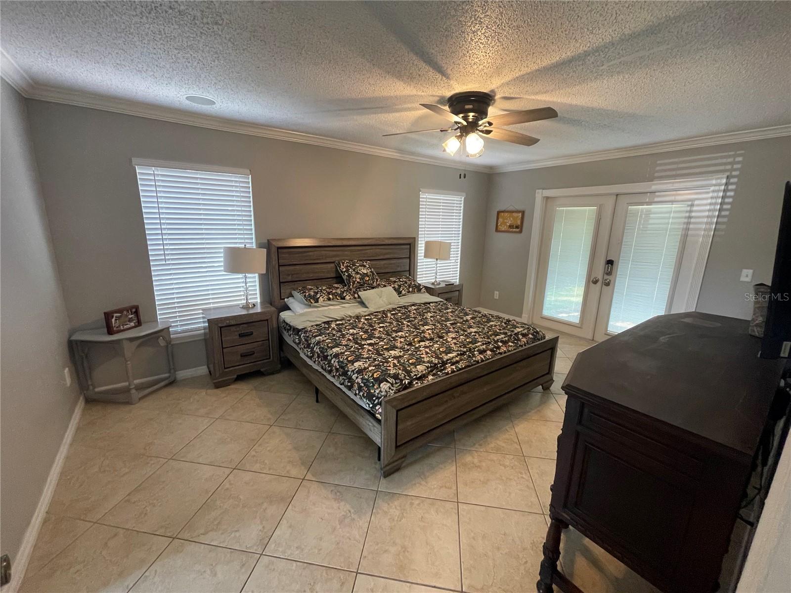 Image 17 of 50 For 12860 Lake Sawyer Lane