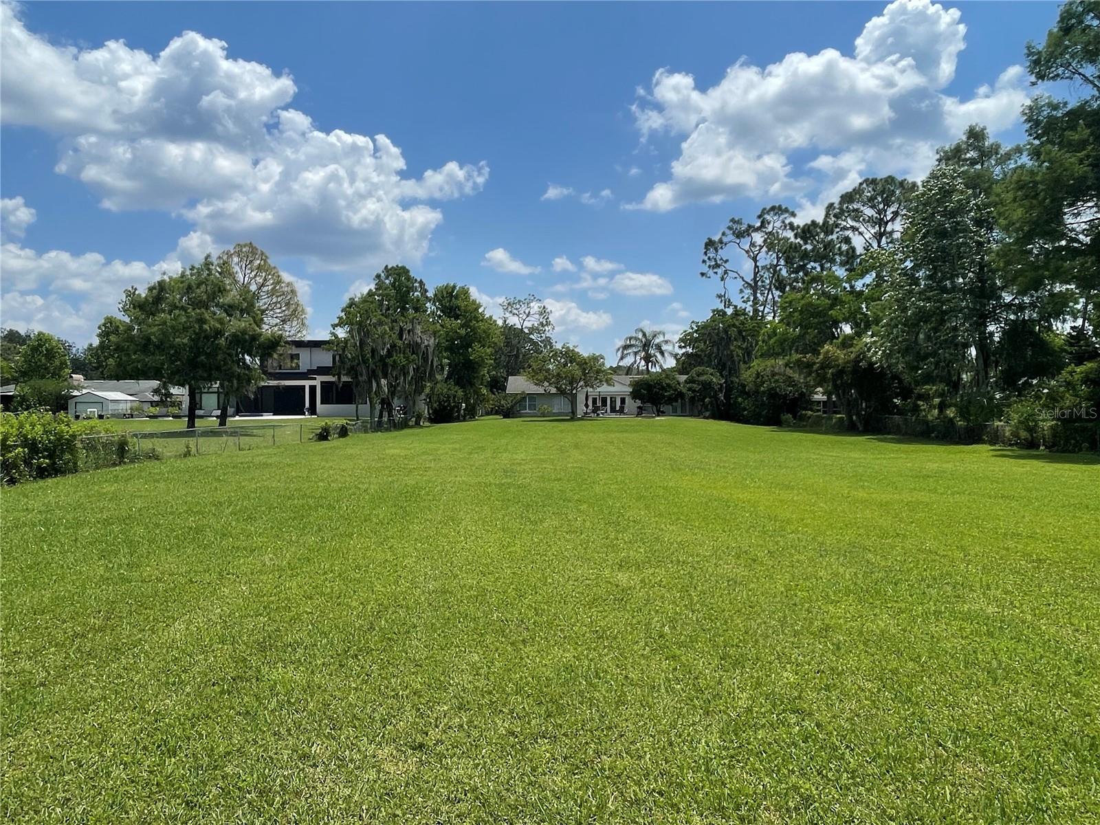Image 42 of 50 For 12860 Lake Sawyer Lane