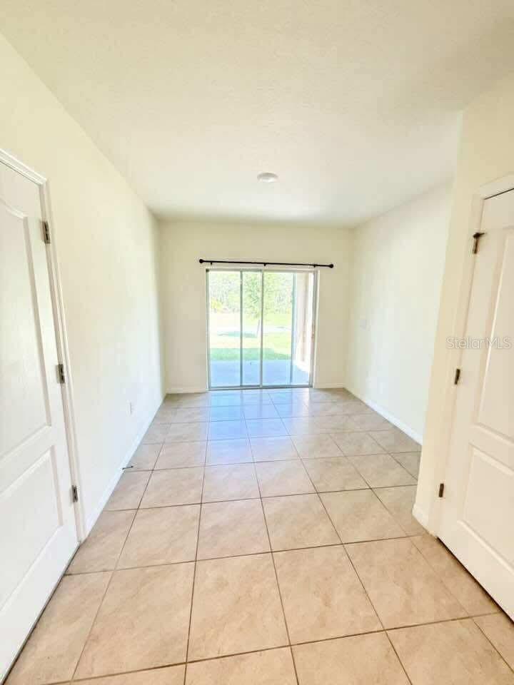 Image 16 of 23 For 6877 Botanic Boulevard