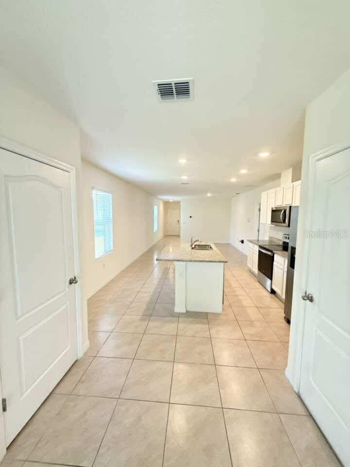 Image 3 of 23 For 6877 Botanic Boulevard