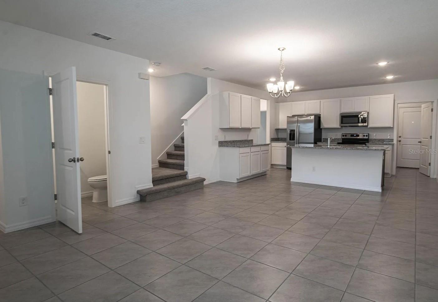 Image 5 of 25 For 735 Costa Lane 26