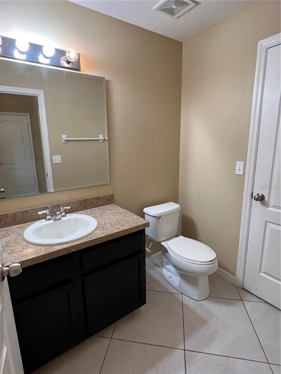 Image 7 of 10 For 10275 Lake District Lane S