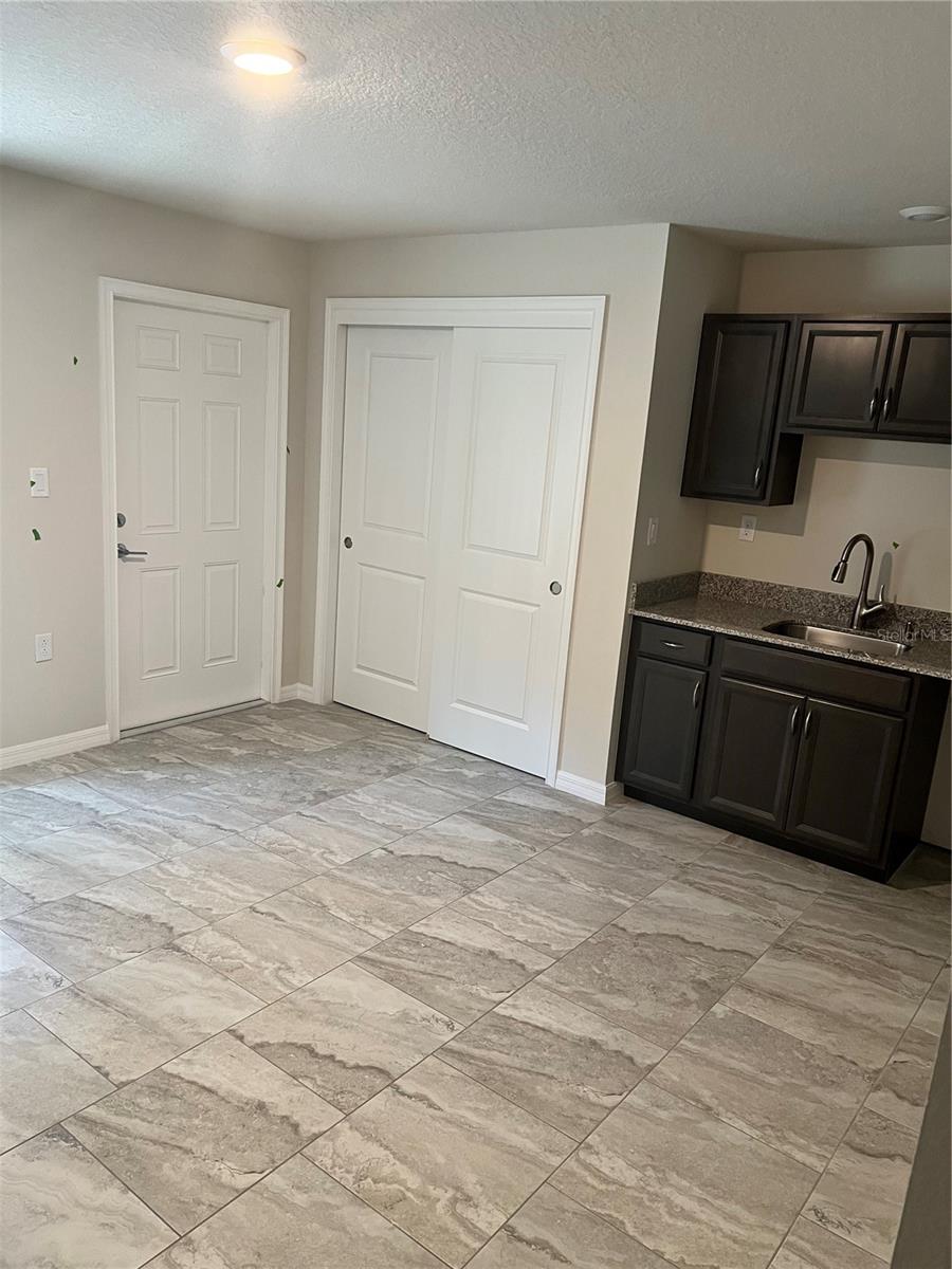 Image 14 of 50 For 9495 Baymeadows Drive