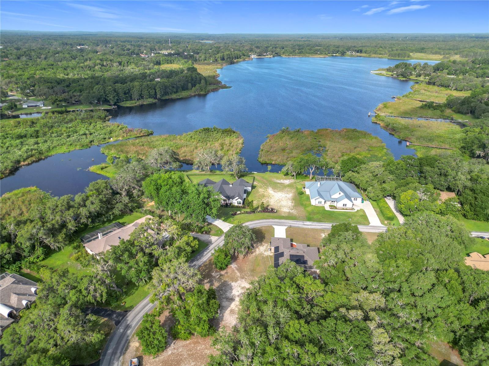Image 24 of 50 For 9495 Baymeadows Drive