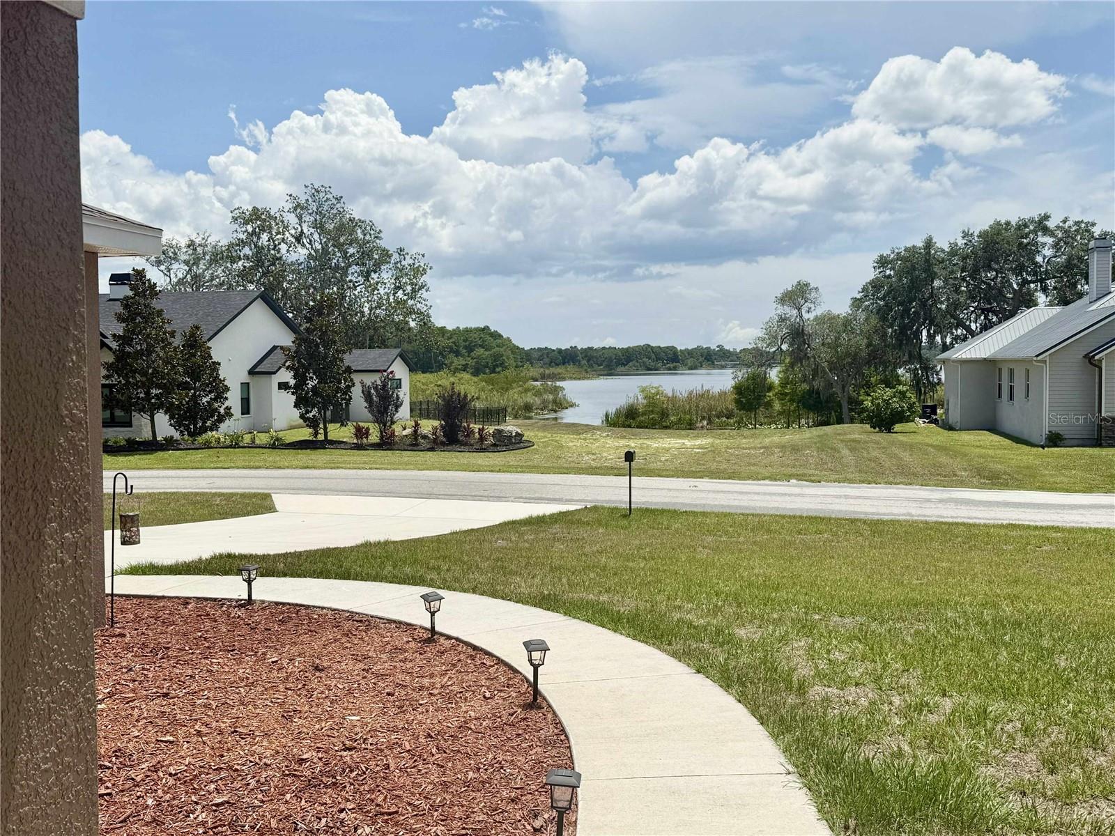 Image 39 of 50 For 9495 Baymeadows Drive