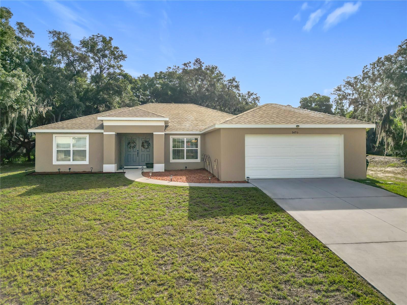 Image 4 of 50 For 9495 Baymeadows Drive