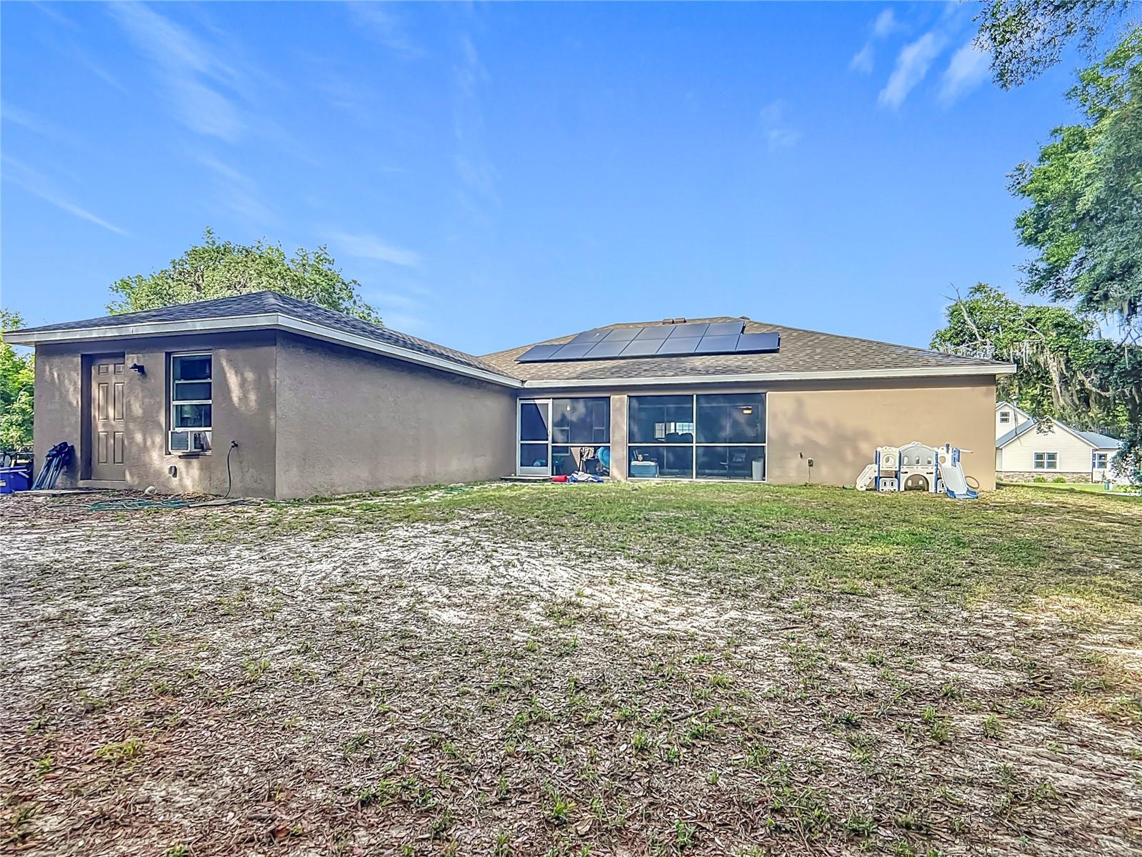 Image 41 of 50 For 9495 Baymeadows Drive