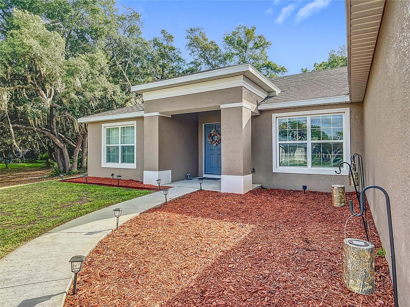 Image 5 of 50 For 9495 Baymeadows Drive