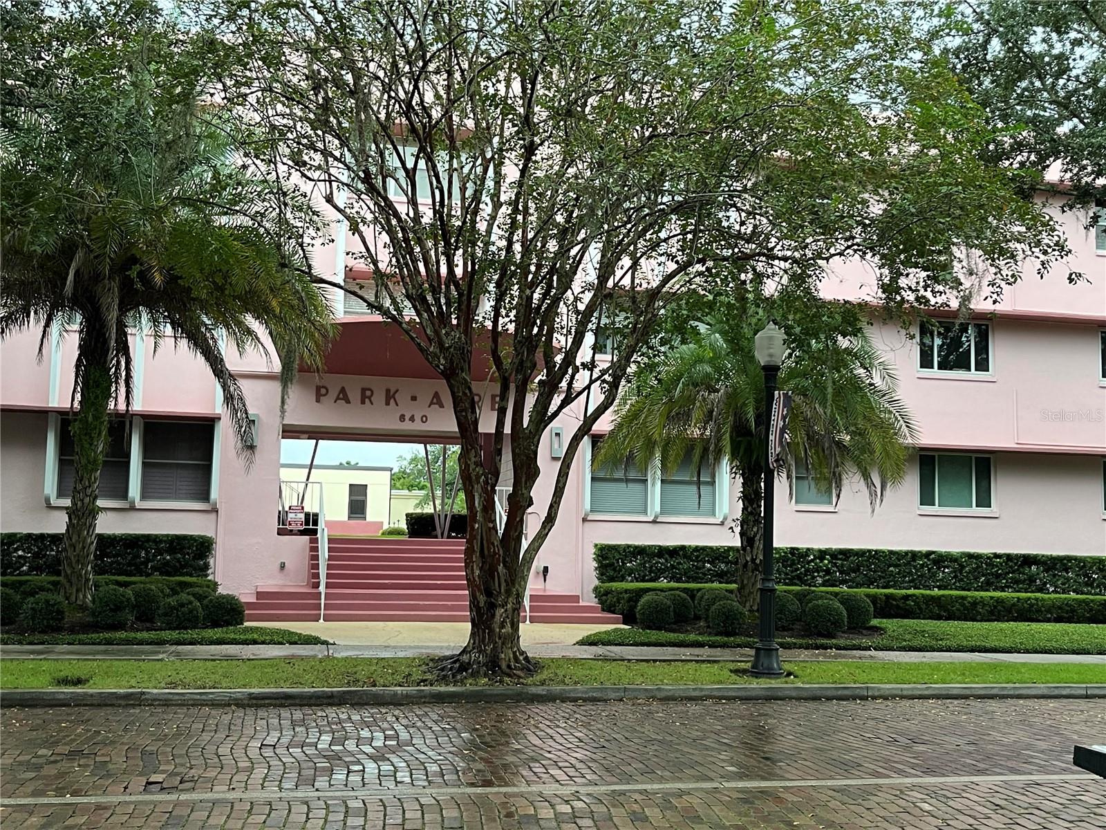Listing Details for 640 Park Avenue 4, WINTER PARK, FL 32789