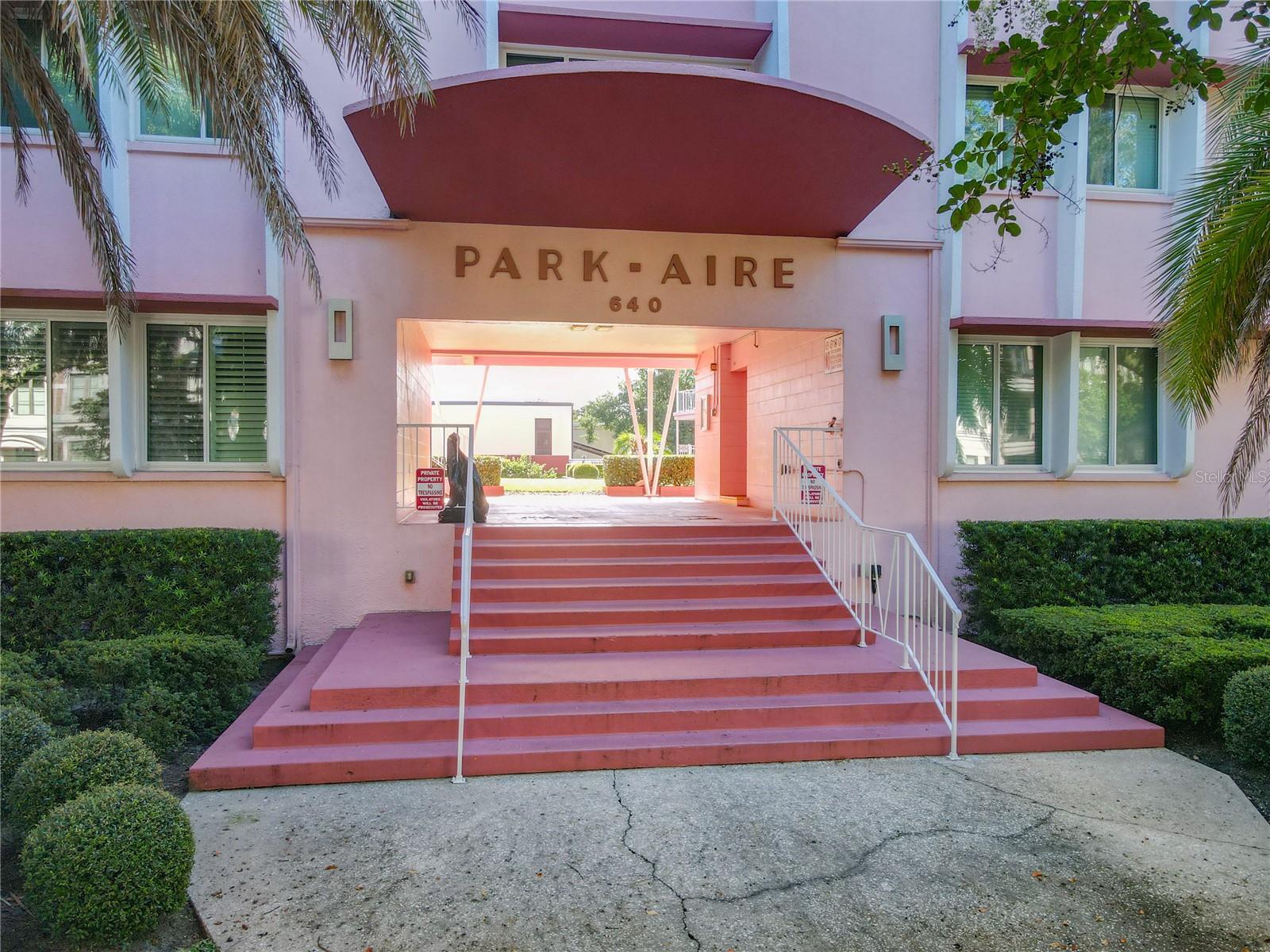 Image 2 of 31 For 640 Park Avenue 4