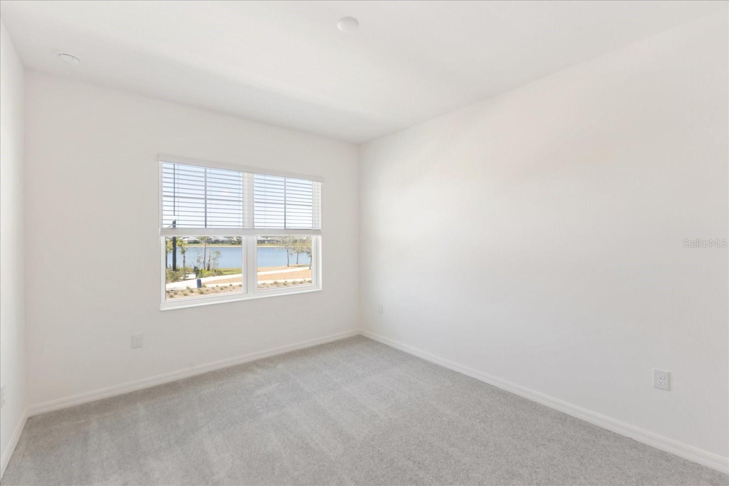 Image 12 of 26 For 17330 Alderwood Lane