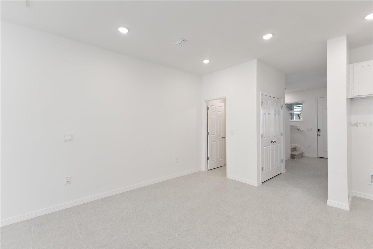 Image 8 of 26 For 17330 Alderwood Lane
