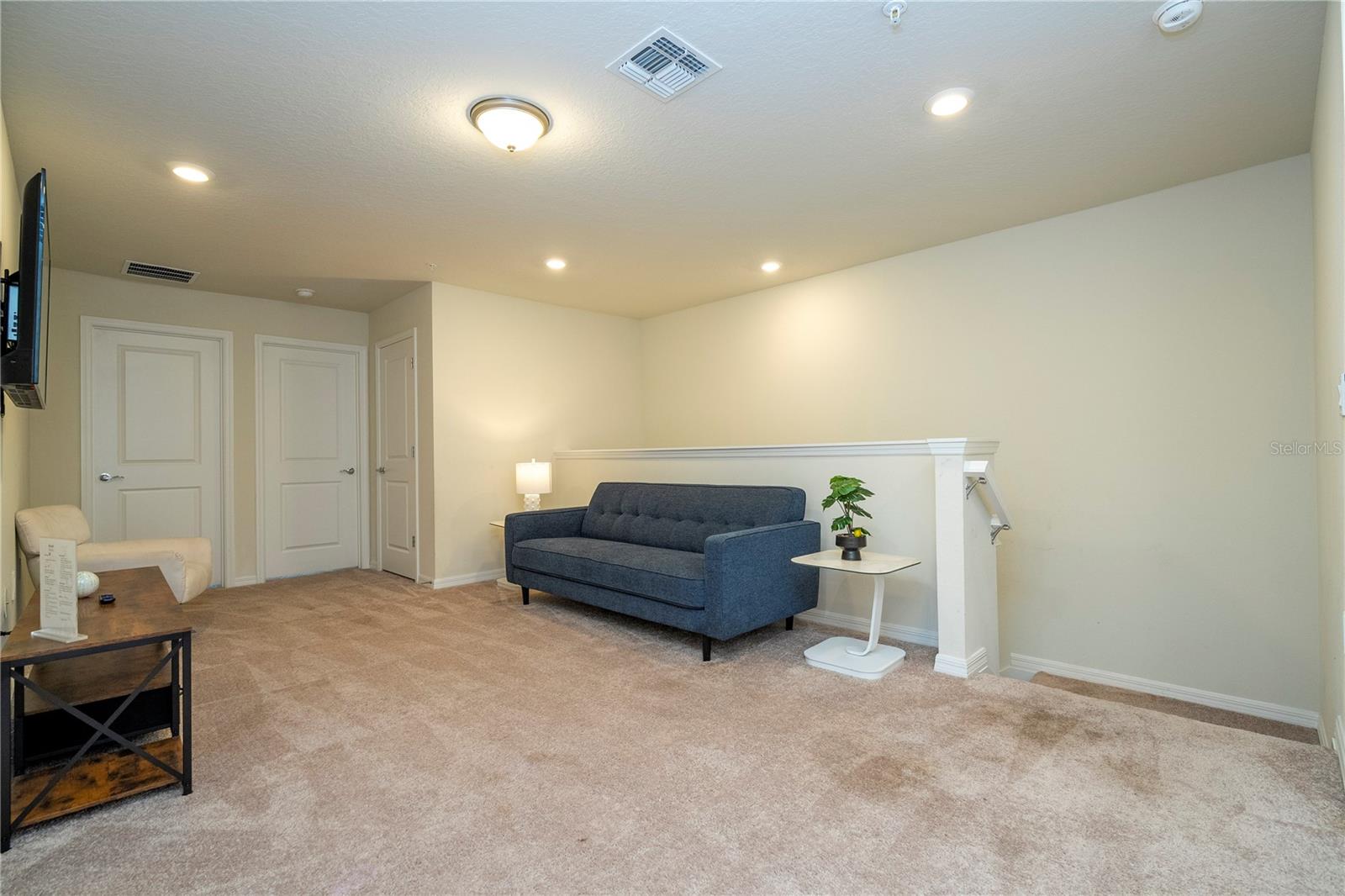 Image 43 of 88 For 1292 Blue Island Drive