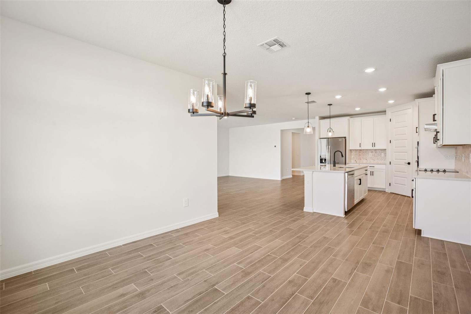 Image 5 of 27 For 1775 Draughton Drive
