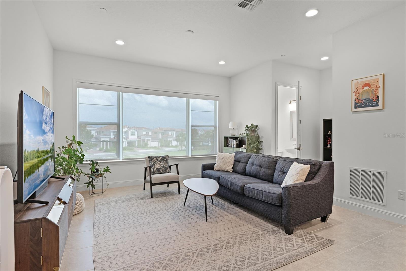 Image 11 of 58 For 10108 Sunnifa Alley