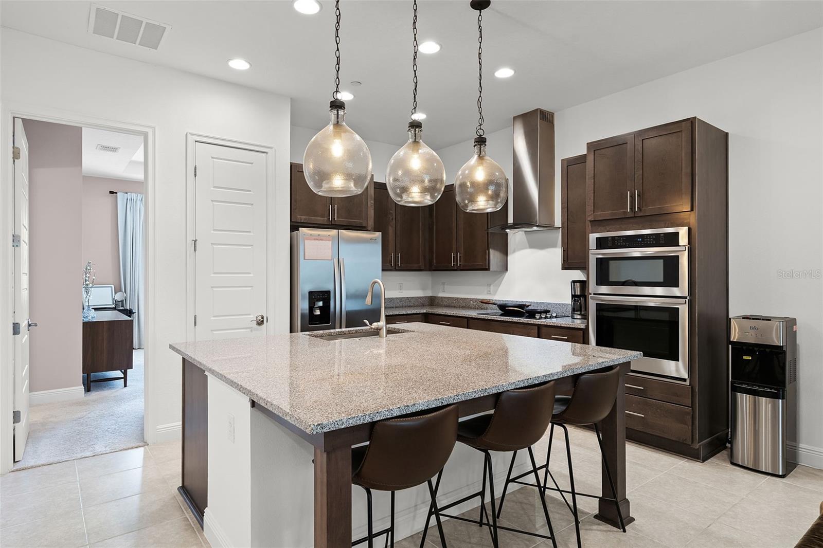 Image 20 of 58 For 10108 Sunnifa Alley