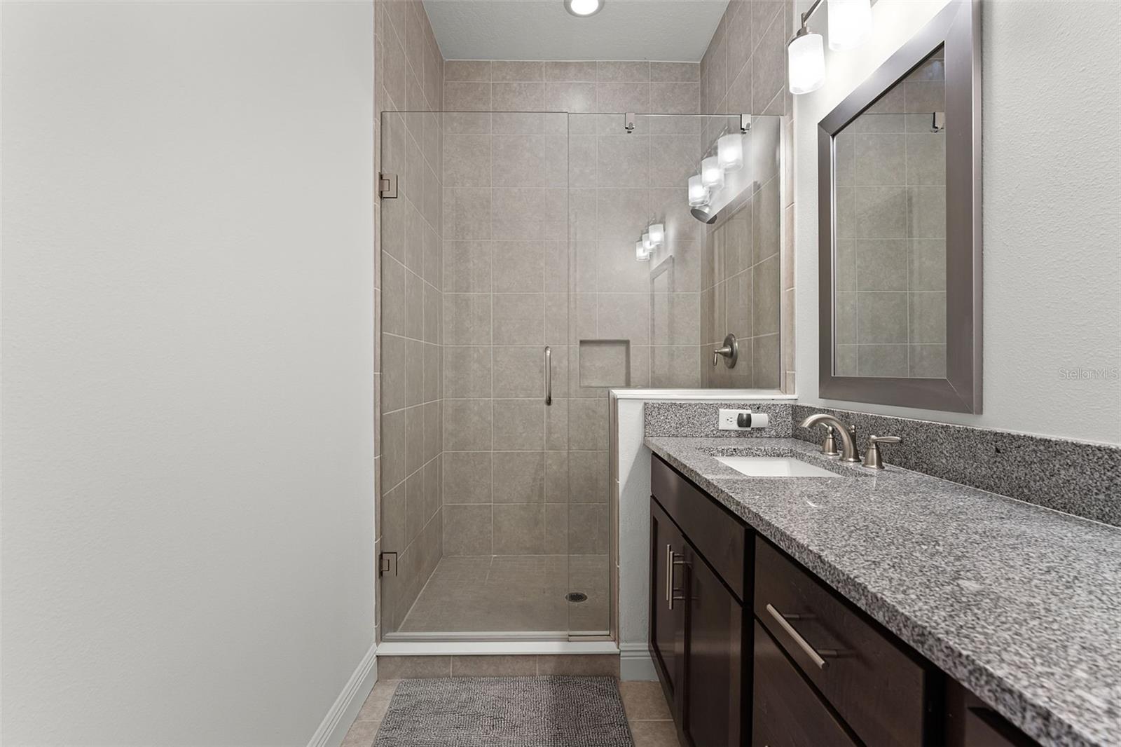 Image 29 of 58 For 10108 Sunnifa Alley