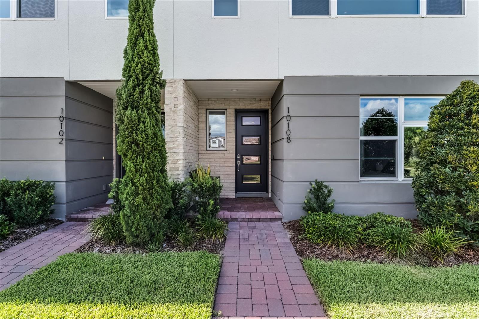 Image 5 of 58 For 10108 Sunnifa Alley