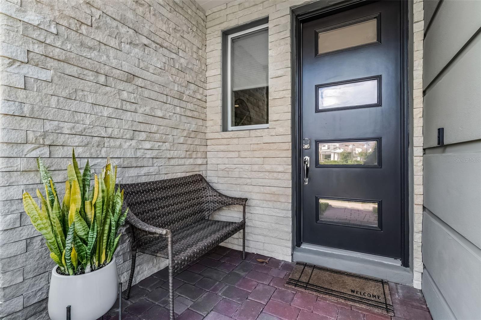 Image 7 of 58 For 10108 Sunnifa Alley